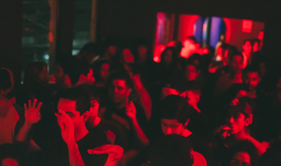 Dave Seaman
Ha sido residente del famoso club de Sheffield, Gatecrasher, desde sus inicios, y ha tocado en casi todos los mejores clubs del mundo.