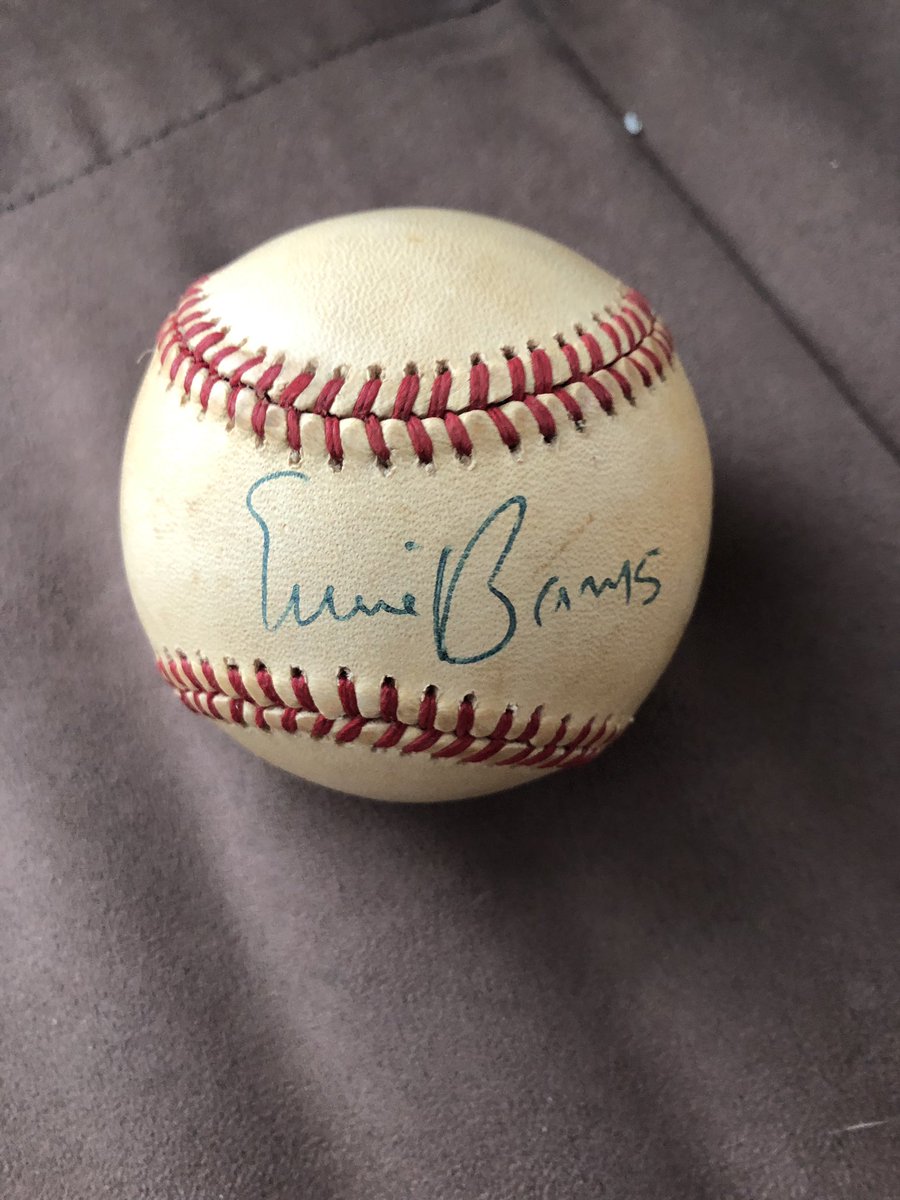 mlsportsplatter's tweet image. Who wants this amazing HOF Ernie Banks autographed baseball!?  Must re-tweet this and follow @MikeLsports. Contest ends tomorrow at 5 PM EST!  Good luck!  @MMcAllister247 @rudedogreyes @richcohen2003 @CubsJoeMadd @CubsFanClub @CubsFanHan @cubsfanscentral. ⚾️