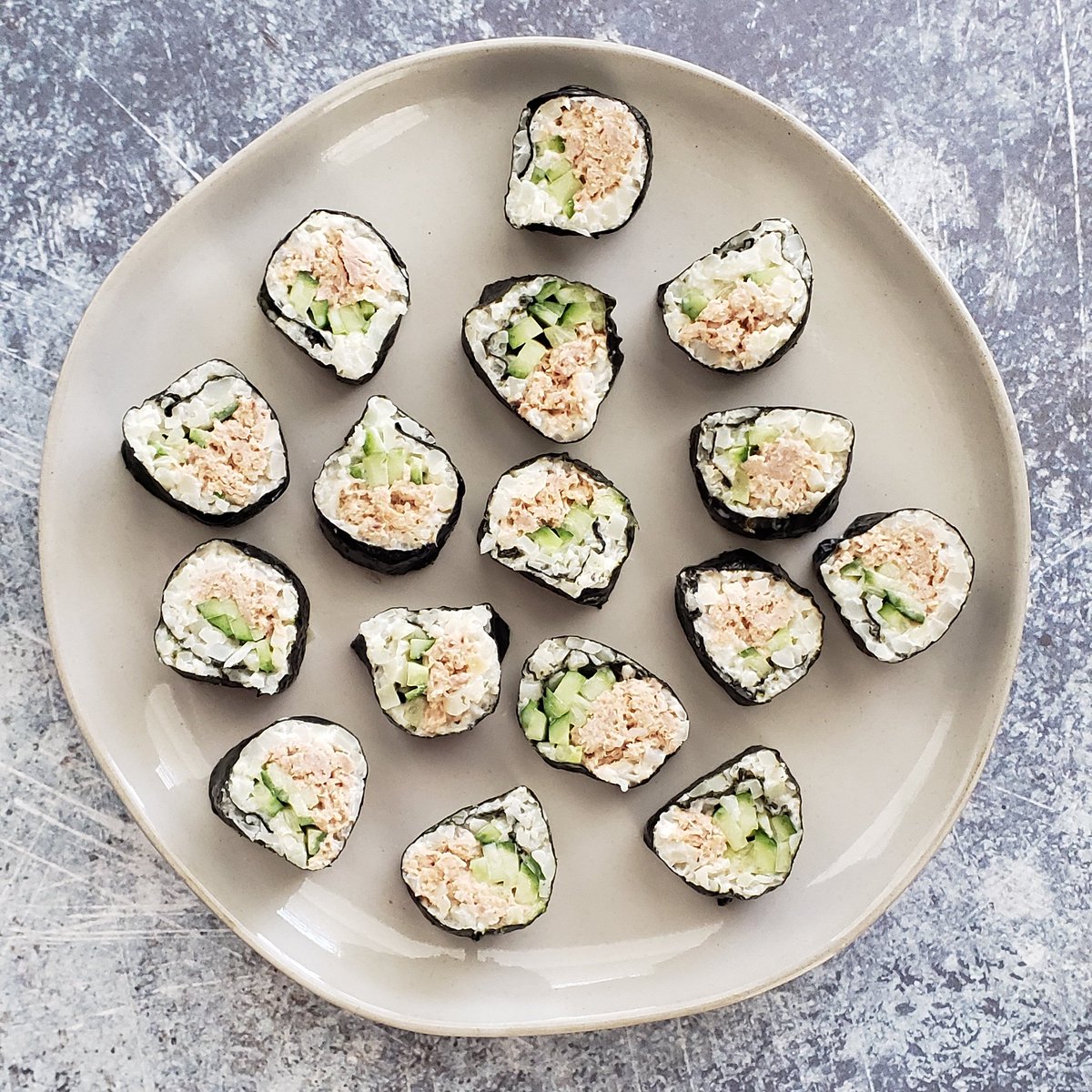 Eating low-carb right now and made myself some keto sushi! Cauliflower rice, cream cheese, tuna, mayo, miso, cucumber and nori. So hit the spot! #keto #ketorecipes #foodie #food #foodblog