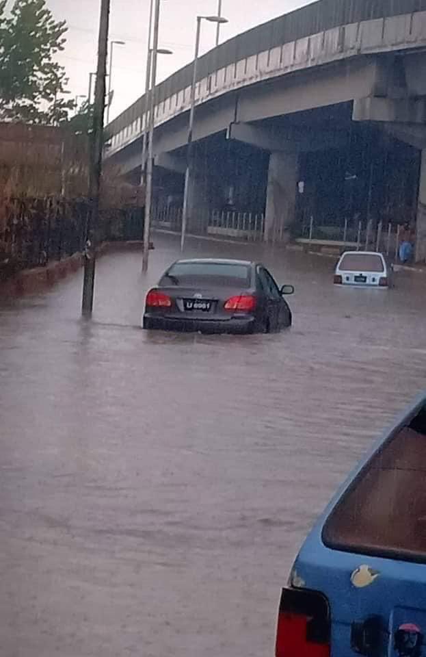 IKPeshawar's tweet photo. Peshawar today! WSSP says drainage system built on account of BRT inadequate to flush out rainwater. https://t.co/yqJLnE3Z6l