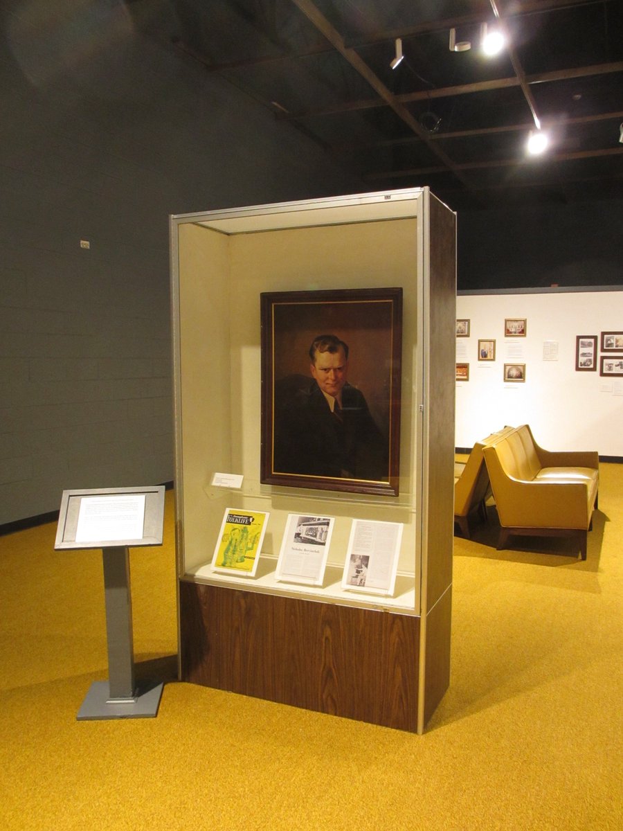 The new exhibit of  the Ukrainian-American artist Nicholas Bervinchak is open at the Anthracite Heritage Museum (anthracitemuseum.org) in Scranton, Pa. It runs there through July 10th. Here is a video slide show to give you a taste of it.
youtube.com/watch?v=MoRYxE…