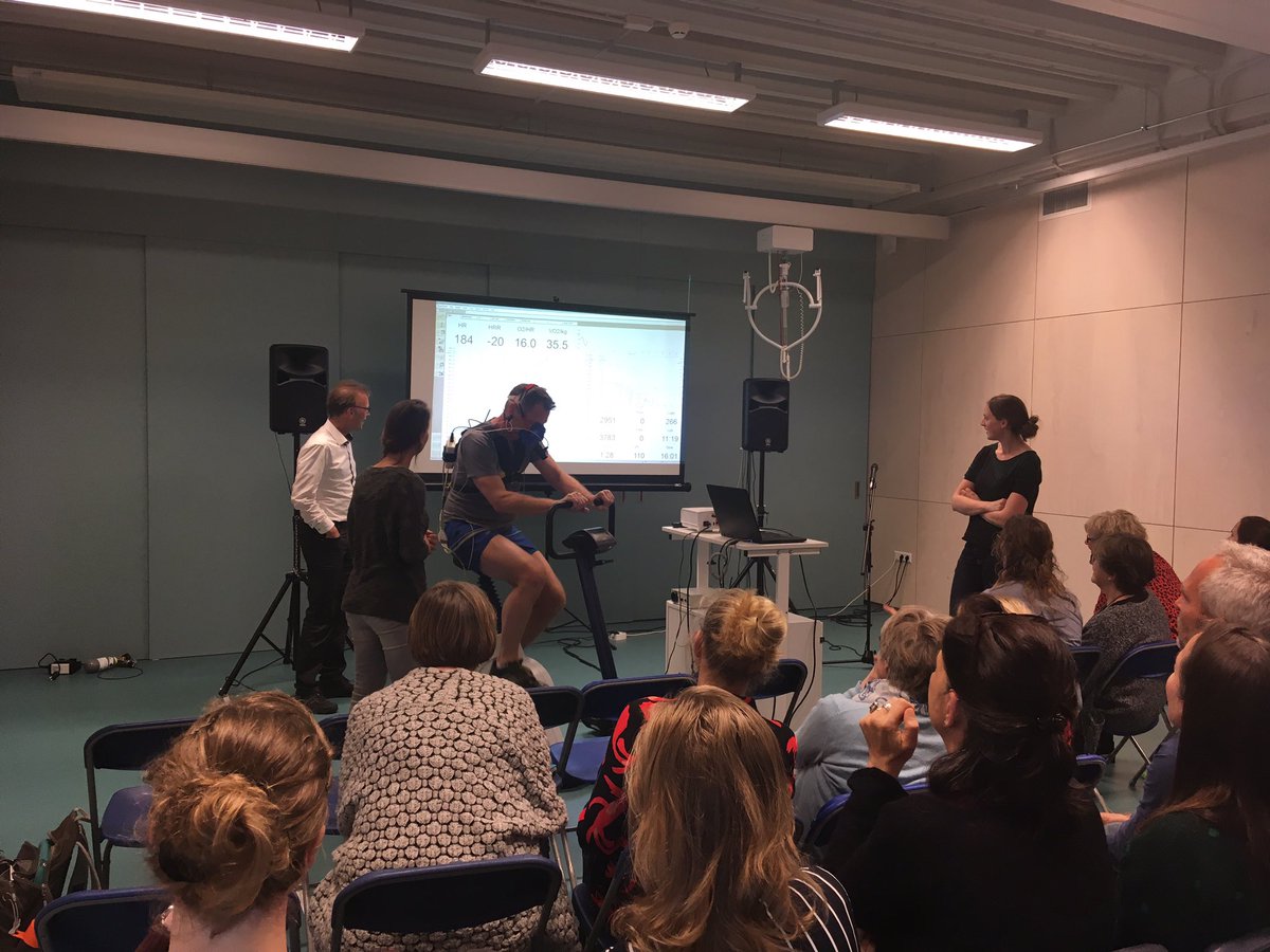 Enthousiaste therapeuten bij scholingsdag Inspanningsfysiologie kind en jeugd met live #CPET <a href="/heliomare/">Heliomare</a> <a href="/IlseBlokland/">Ilse Blokland</a> <a href="/HeliomareRD/">Heliomare R&D</a> <a href="/HANSportBewegen/">HAN Sport en Bewegen</a>