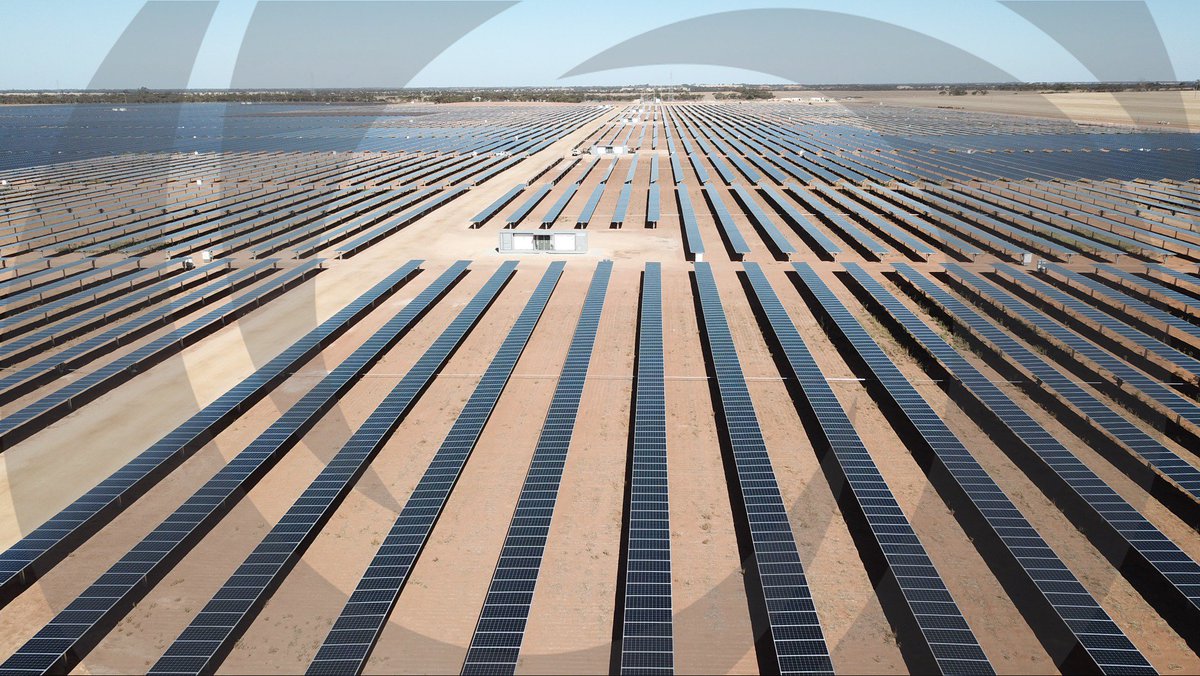 Gannawarra Solar Farm | Victoria | Australia | 60MW

#Gannawarra is the first large-scale Solar Farm to be constructed with an integrated Energy Storage System - a 25MW / 50MWh #Tesla Powerpack Battery!

#WIRSOL #renewableenrgy #solarbattery #renewables #solarfarm