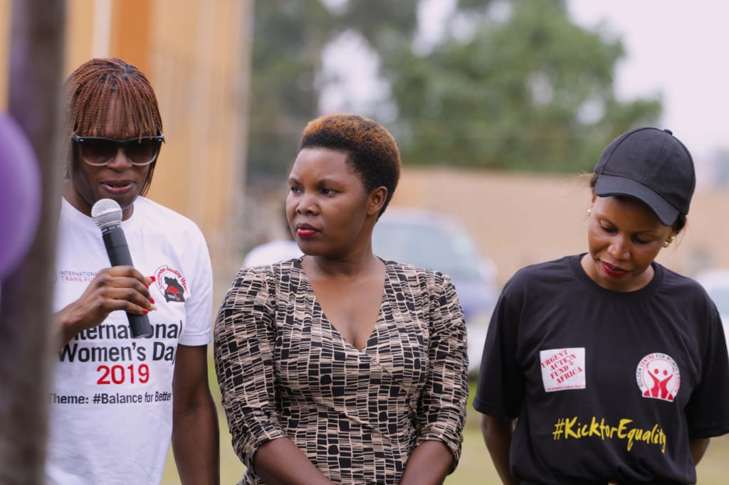 GCWR_Uganda's tweet photo. "I stand with Transwomen, all sex workers, women living with HIV, women with Disabilities, LGBTI persons, Refugees..Achieving Equality requires us to work together because United we stand, divided we fall" said Beyonce #ED of Transgender Equality Uganda at the #KickForEquality https://t.co/hTrOEFjKAh