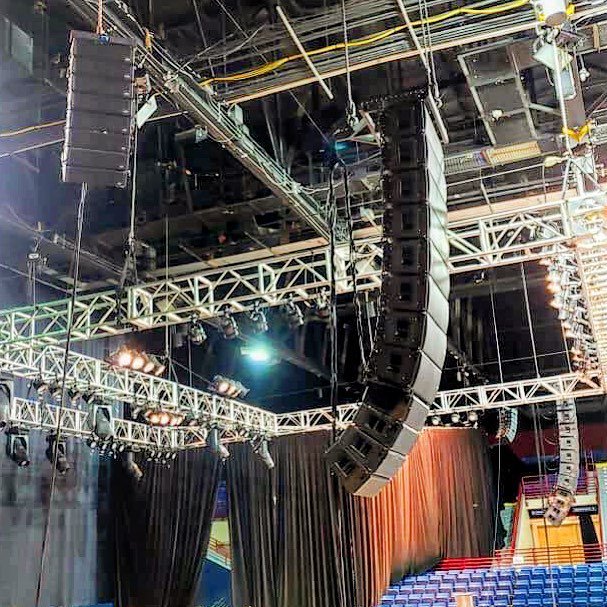 AboutKenBerger's tweet photo. HAS Productions - A little Gladys Knight - al-12, al-8 FOH, al-4 Aux hangs. #lifeofasoundengineer #acousticlinearity #vueaudio #linearray #livesound https://t.co/IZjKwUEf20 https://t.co/9UeTSlTHlu