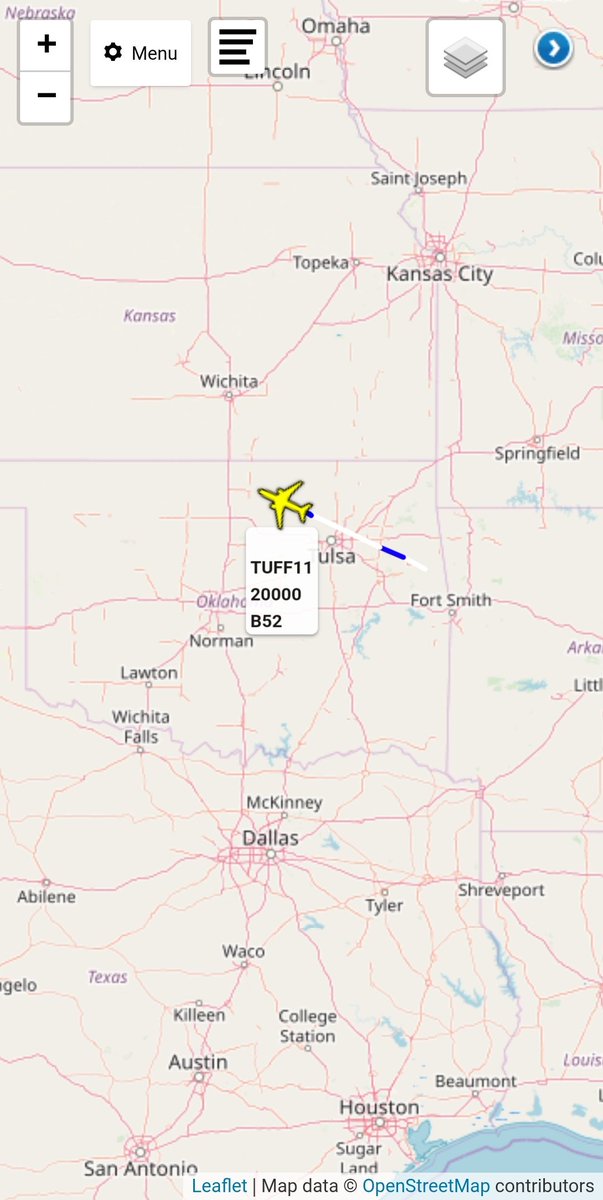 Andy007_SR_A's tweet photo. #USAF 🇺🇸
AE58AD / #TUFF11 
B-52 Stratofortress 

Tracking over #Oklahoma... https://t.co/xdaZXk00EY