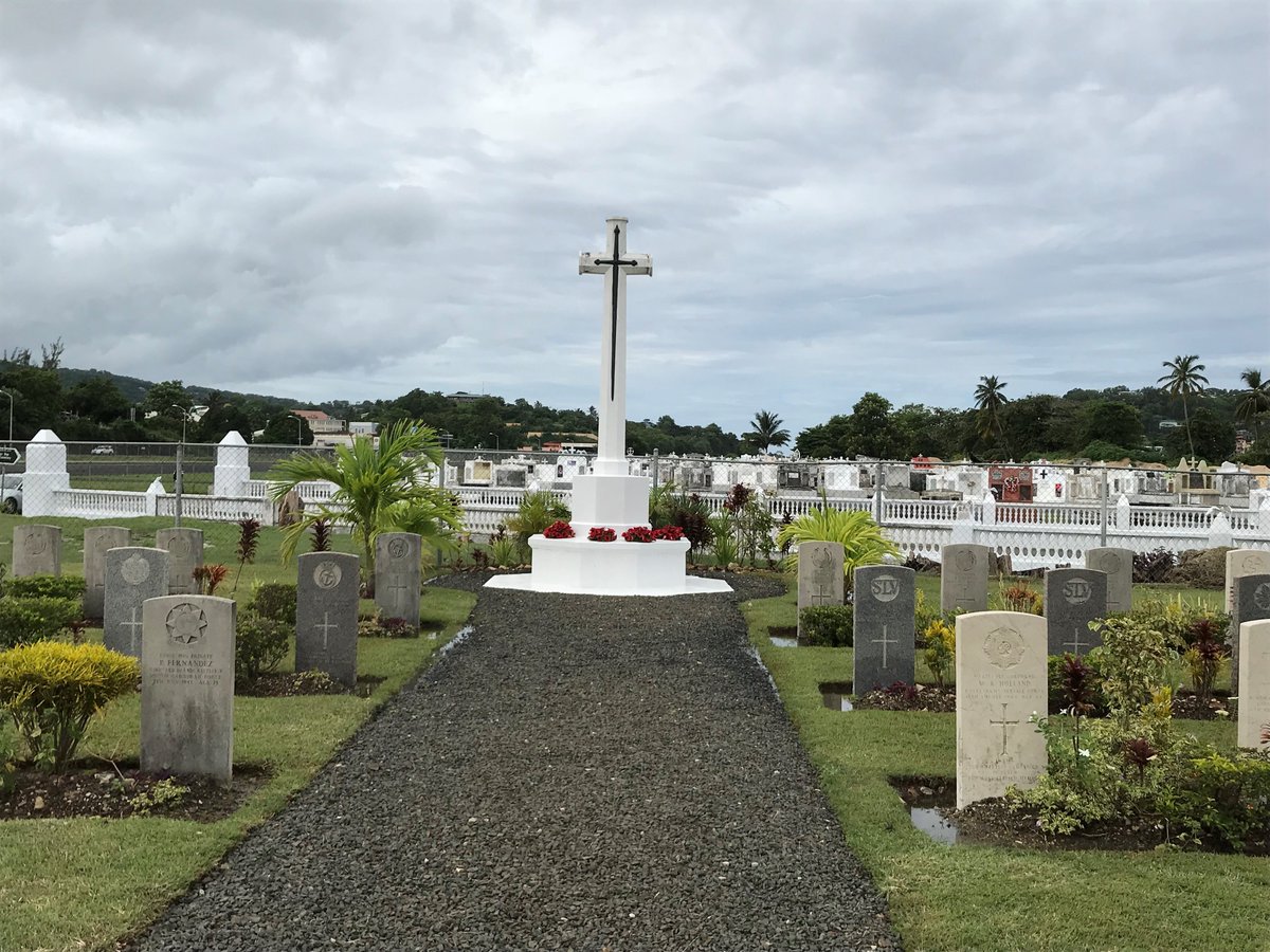 Members of Indian Merchant Navy among those who died when a Nazi sub sunk the SS Umtata inside Port Castries in WW2. As Muslims they have Arabic inscriptions on their gravestones and like all of the other graves, face east. #FarFromHome #CommonwealthDay #CWGC #UKinCarribean