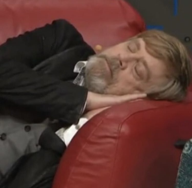 MarkHamill's tweet image. In a world where, apparently, #EverythingGetsADay, March 11th is #NationalNappingDay, something I enthusiastically support on a daily basis. 
#CyberHibernation 💤🛌😴