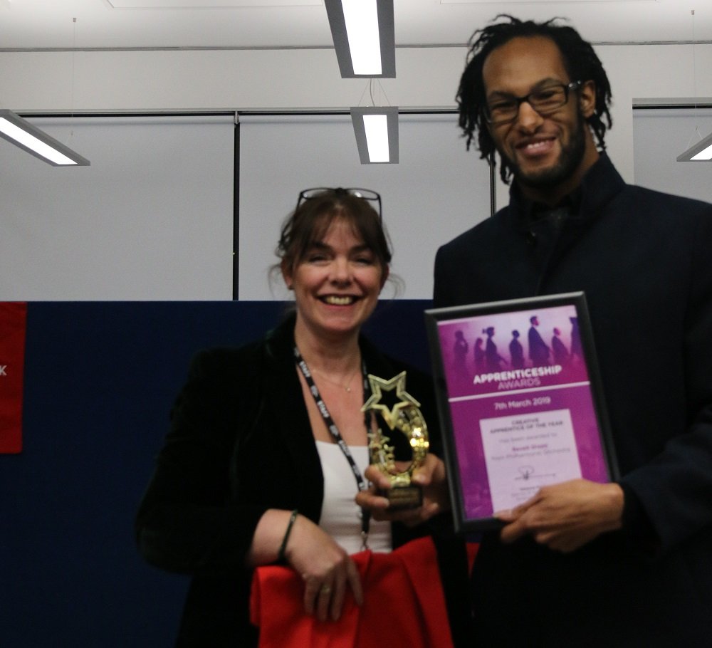 RevellDixon's tweet photo. I am extremely thrilled to say that I was announced the winner of the Creative Apprentice of the Year award! Words can't describe how happy and honored I am to receive this award! https://t.co/pGaV4TsBIM