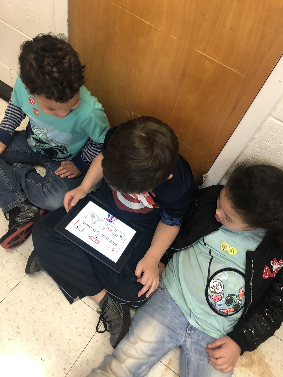 Britt_FES's tweet photo. Today we did IPad reading centers. Each group focused on their weakness in ELA. #CVCwords  #CVCsentences #beginningsounds https://t.co/MzcA5f6tTD