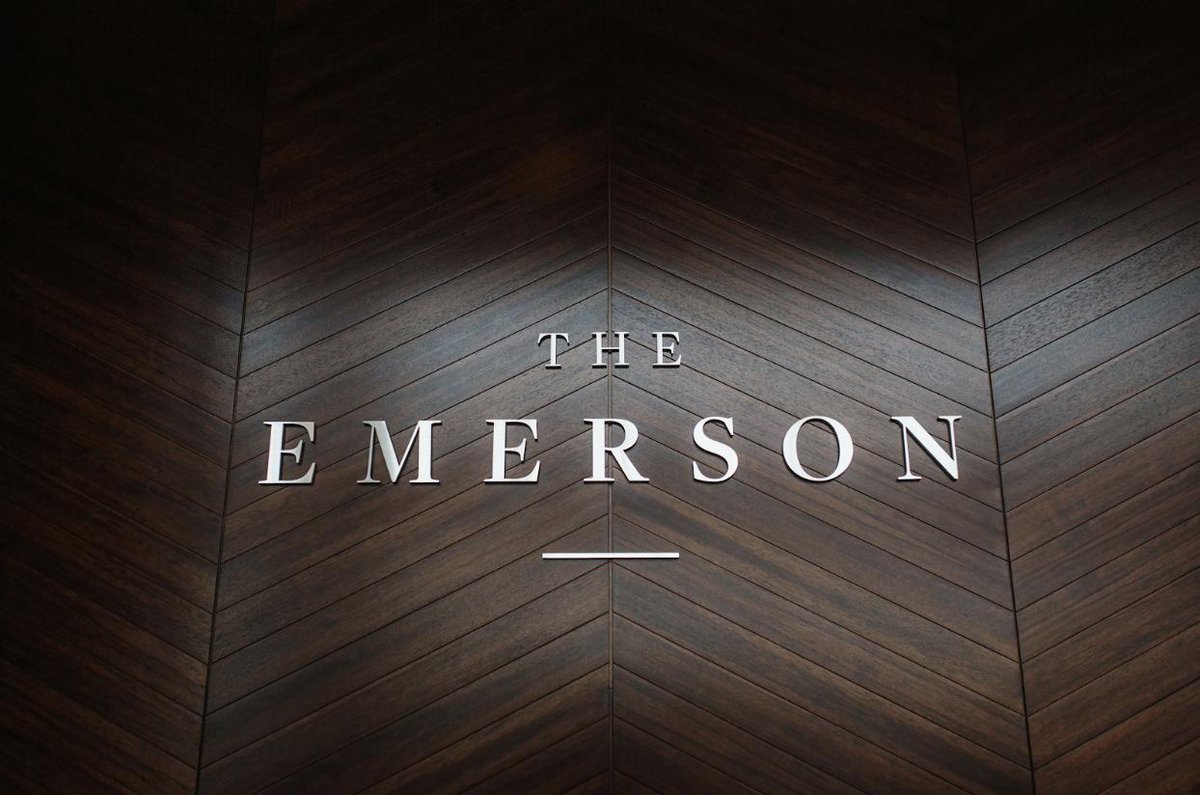 TheEmersonApt's tweet photo. The Emerson is where cozy comfort meets stunning modernity, luxury amenities meet everyday necessities and the city hustle meets small town neighborhood feel. #musthavemonday https://t.co/2ScKOsc8sK