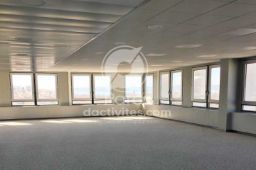 parcsdactivites's tweet photo. De nombreux #bureaux sont à #louer ou à #vendre à #Marseille ! Restez informé des disponibilités sur @parcsdactivites : https://t.co/Sdh9YHLHwU Pour être accompagné gratuitement dans votre #projet d'implantation, transmettez nous votre cahier des charges ! On s'occupe du reste. https://t.co/MuxQOeCQRo