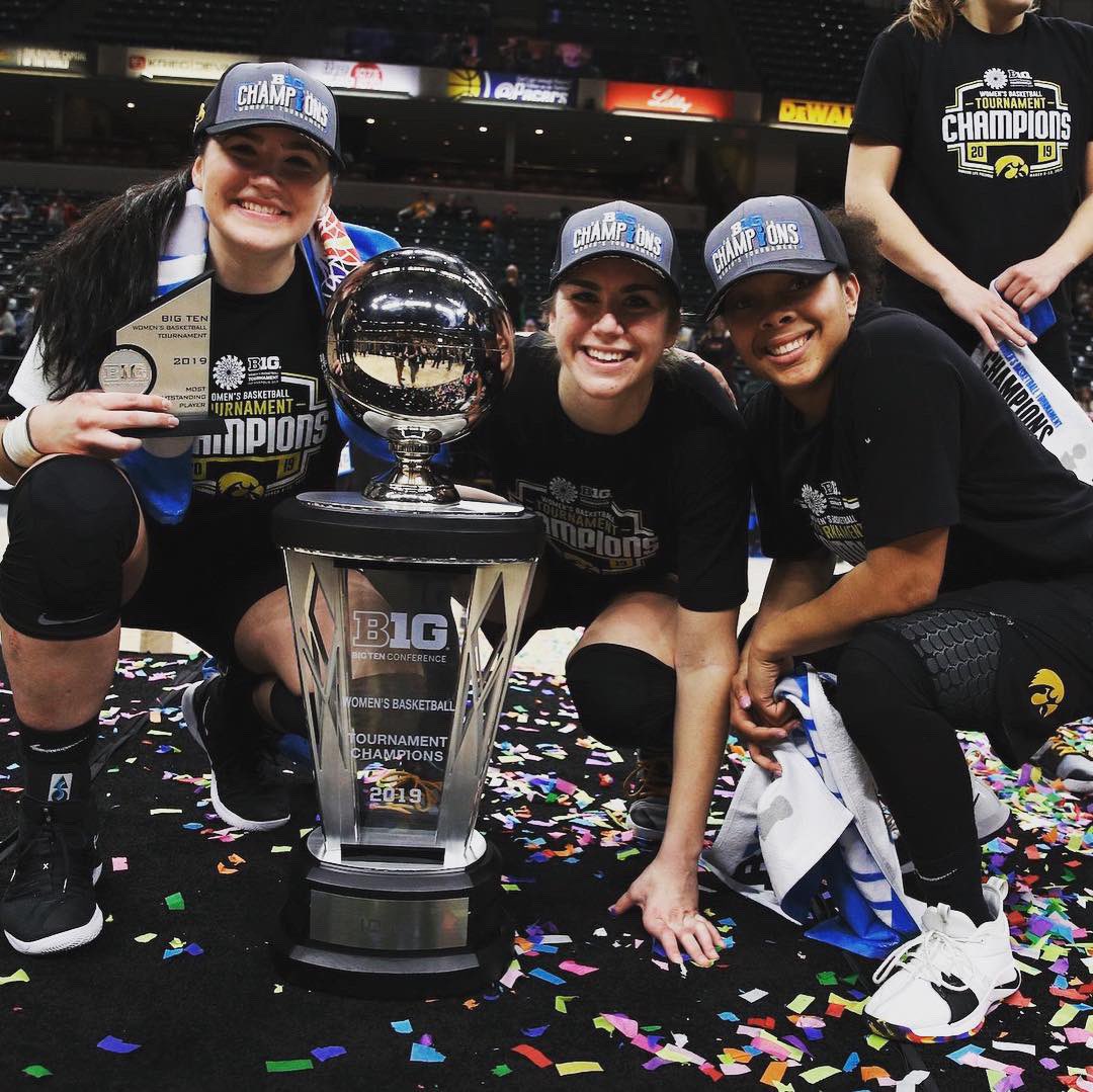 'Cause I got a really B1G team
And they need some really B1G rings 💍 We are the 2019 BIG TEN CHAMPIONS, GO HAWKS!! 💛🏆🖤