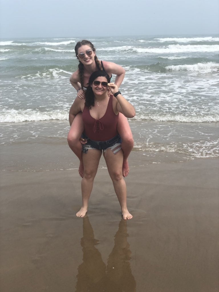 lfarmer870's tweet photo. Got to see a bestie today 🥰 https://t.co/JLxnJaNqiv