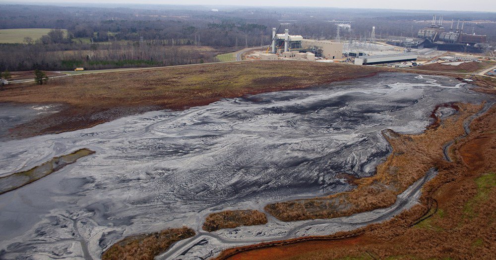 Coal Ash Contaminates Groundwater at 91% of
US Coal Plants, Tests Show nyc.sierraclub.org/2019/03/11/coa…