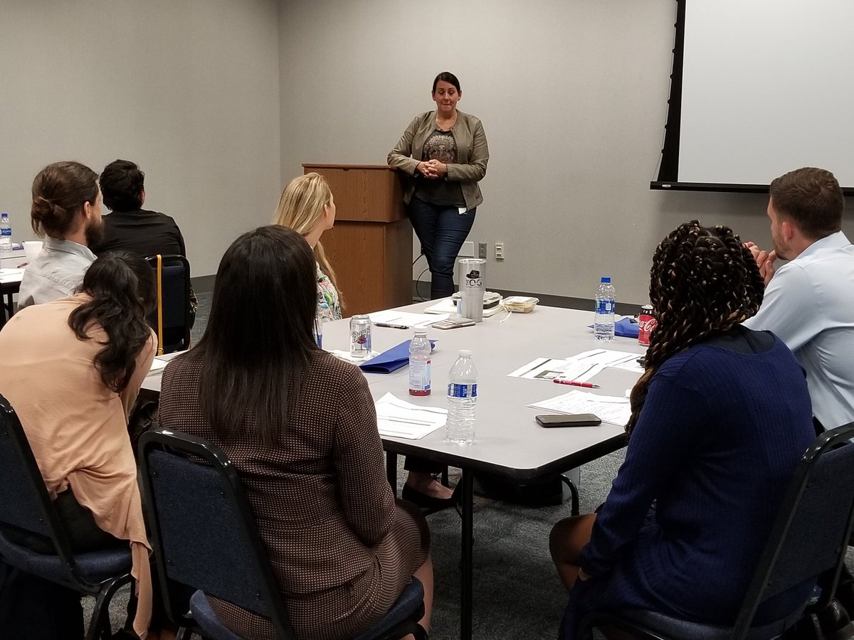 pat_gehant's tweet image. @AngieBeltz1 shares career advise to #Exlabs19 students encouraging students to get out of their comfortable zone and experiement. @LJShouse @cegerter @sparkcatalyst #tech_Data