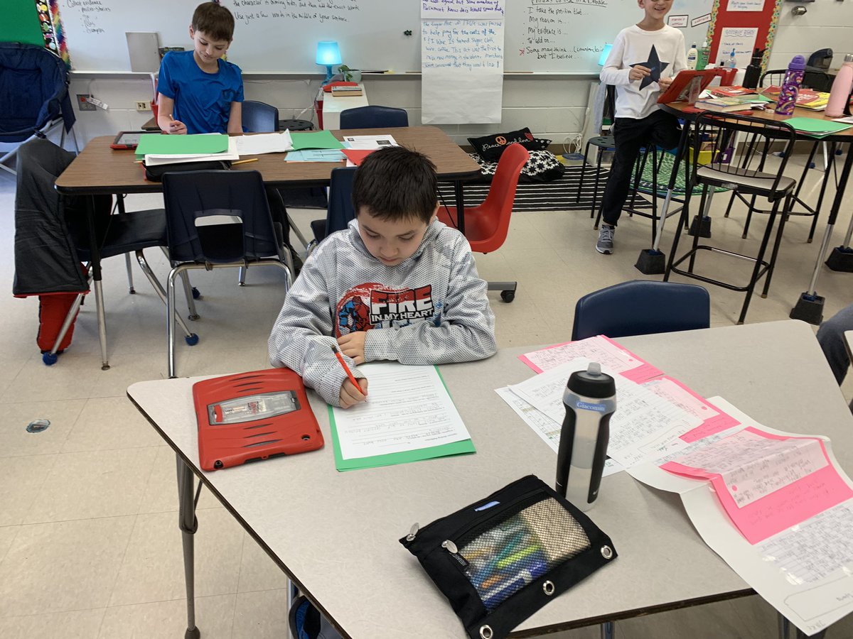 Lines3MW's tweet photo. The noise is almost deafening as kids compare their fall writing pieces with their end of unit pieces and celebrate writing growth! We canโt believe how much we have grown as writers!! #writersreflect @Lines_Principal https://t.co/f85JkkVpf3