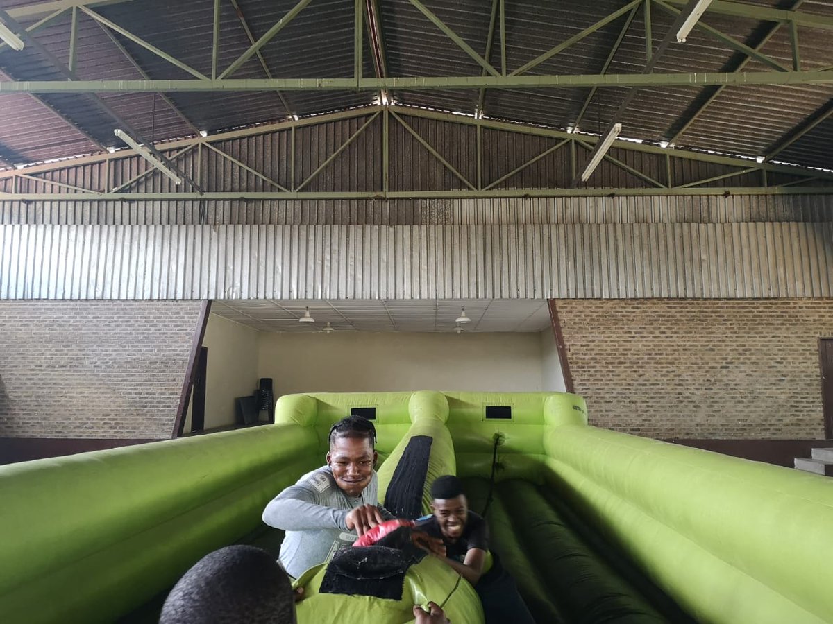 VCSportsLife's tweet photo. The IIE's VC Sandton and Waterfall Sports committee enjoyed a teambuild at Zenith Adventure Camp. The student's leadership, Culinary, team spirit and team work skills were tested over the weekend.
#VCSportsLife #VarsityCollege #VCSandton #VCWFL https://t.co/yNMPjGLnRD