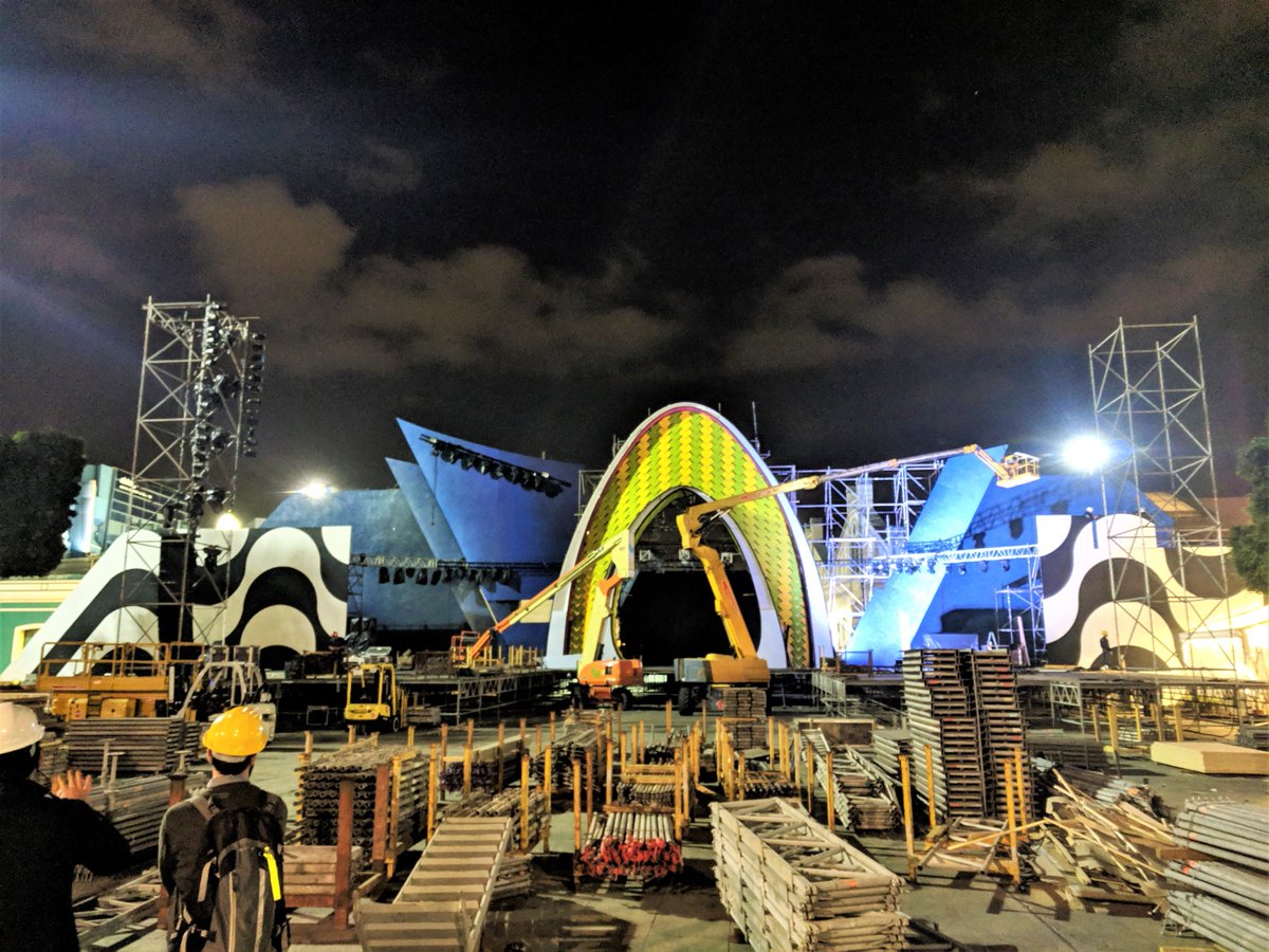 GAM_Soluciones's tweet photo. #GAMEventos ✌️
¡Ayer cerramos más de un mes de trabajo en Las Palmas de Gran Canaria! Pero siempre con mucha diversión 👏👏
42 días y 450 focos para animar un Carnaval único 🎭🎈🎉 #Carnaval2019 #Canarias #CarnavalCanarias https://t.co/iAgPbjp6tq