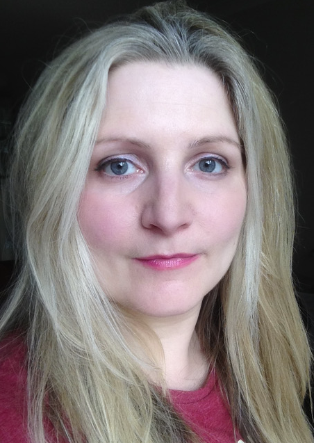 thebookseller's tweet photo. A début novel billed as “Rebecca meets Room” has gone for a significant six-figure sum in the UK: https://t.co/j4GxlhR9iZ https://t.co/Ze7FOtiWdX