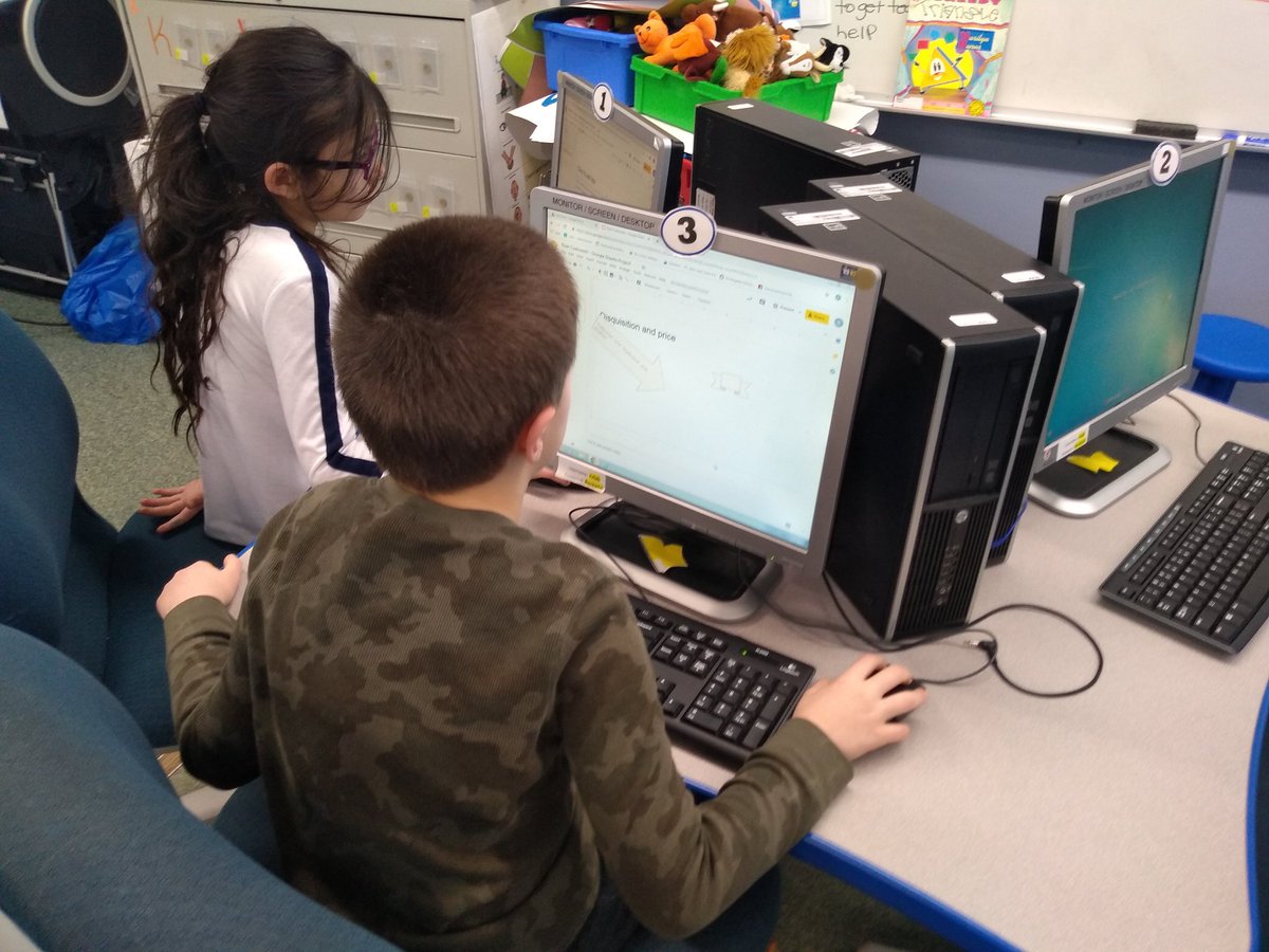 rsudol1's tweet photo. Second graders @RV_Rockets working on their invention project in Google Slides @GoogleForEdu @ashalexander_ #rvrocketpride https://t.co/ty4T5T9XFY