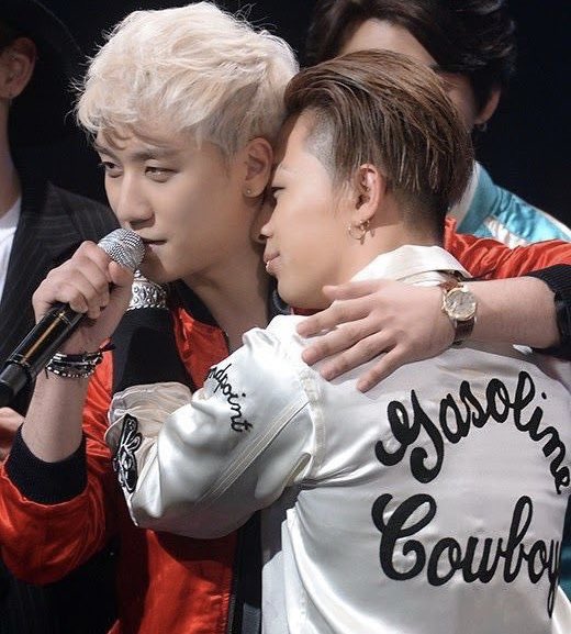 dokylvsme's tweet photo. Your hyungs and we, the vips, we love you. We trust in you and love you. Little panda, stay strong.
#VipStandForSeungri
#VipSupportSeungri
#BIGBANGIS5FOREVER
#WeLoveYouSeungri
@ygent_official @ForvictoRi @YG_GlobalVIP https://t.co/RgfiNlznFA
