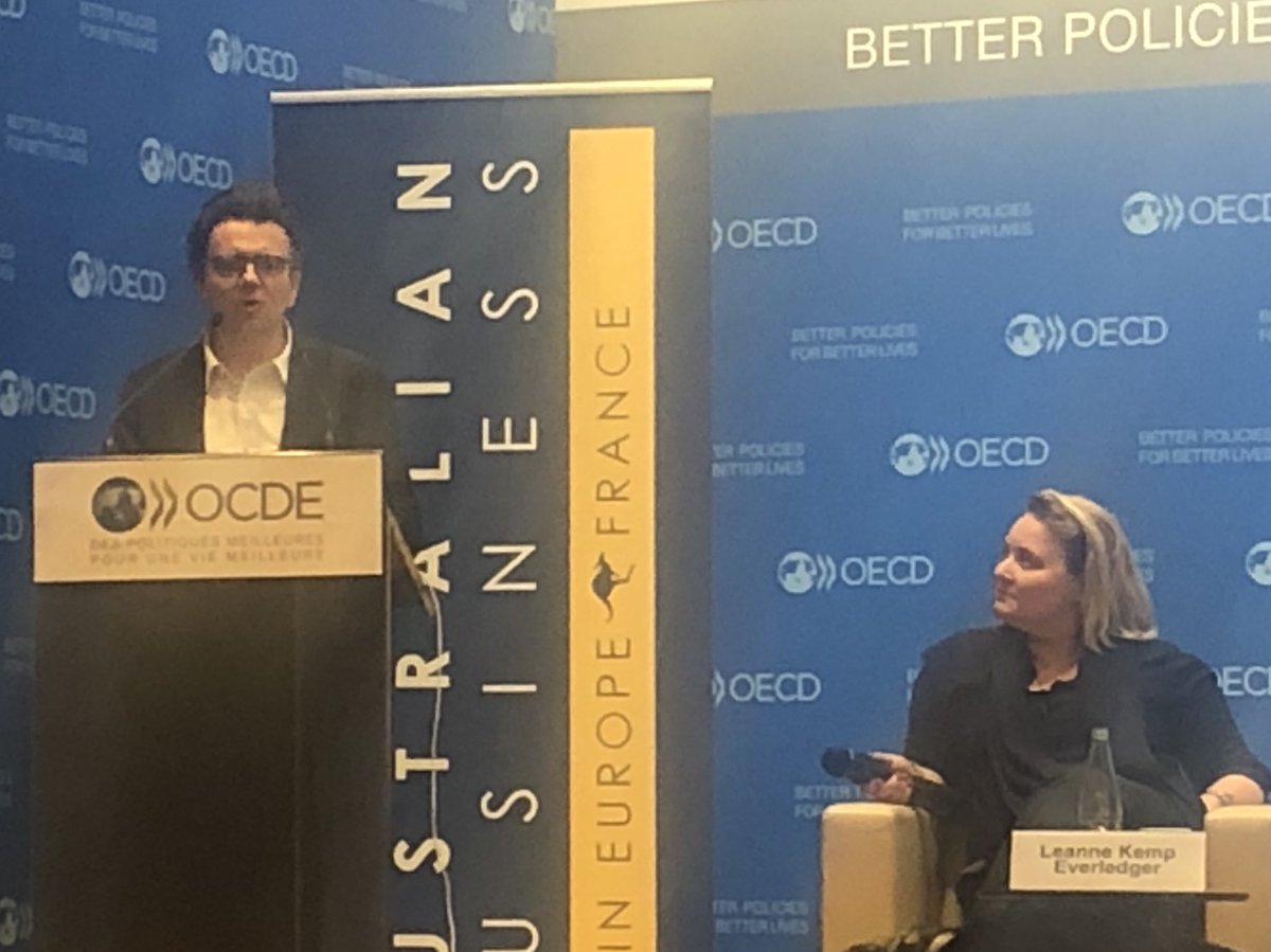 luisamaschio's tweet image. #blockchain is the #FUTURE internet, but it can also empower other technologies like #IoT,  or other #SMAC, Says @ProfPrat @essec at @OCDE_fr digital summit with @ABIE_France