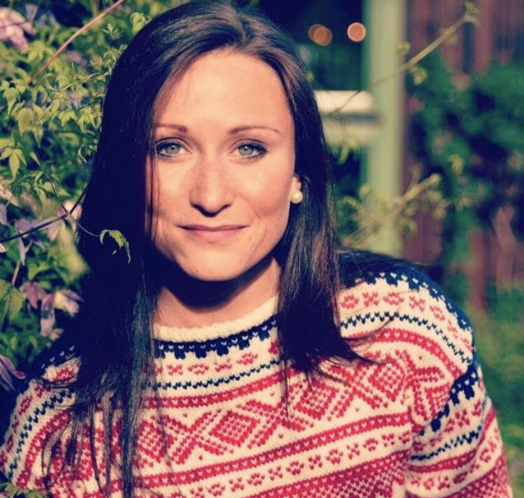 Maria Varteressian er født i Russland, oppvokst på Kongsberg og bor på Torshov. Hun har et brennende engasjement for miljø og rettferdighet!🌍❤️
Det var Generasjon-Y og #HunBørStille-kampanjen som trakk henne inn i politikken!😍 Hun er en rå dame vi heier på! ❤️✨ <a href="/OsloAp/">Oslo Arbeiderparti</a>