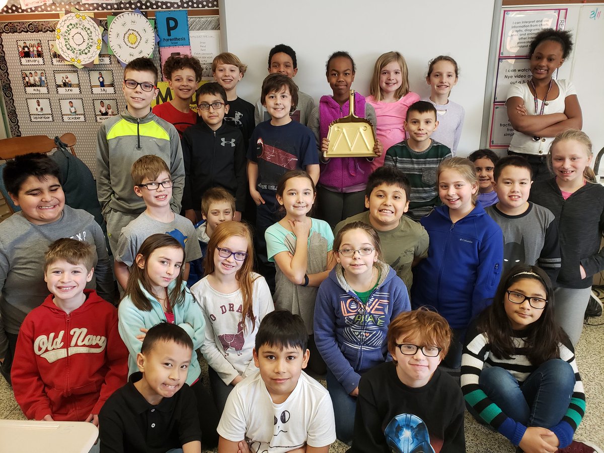 mrsanichHT's tweet photo. We are so excited to be the Golden Dustpan winner of the week! #HTSpartans #HTDeservesit https://t.co/LilaPgdDaL