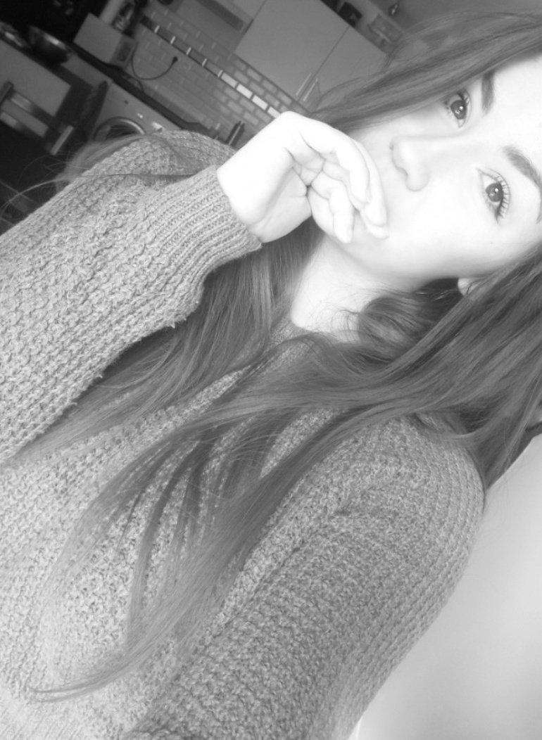 happy tuesday everyone 🌹

love, love, love

<a href="/GraysonDolan/">Grayson Dolan</a>
<a href="/EthanDolan/">Ethan Dolan</a>
#tuesdayselfie