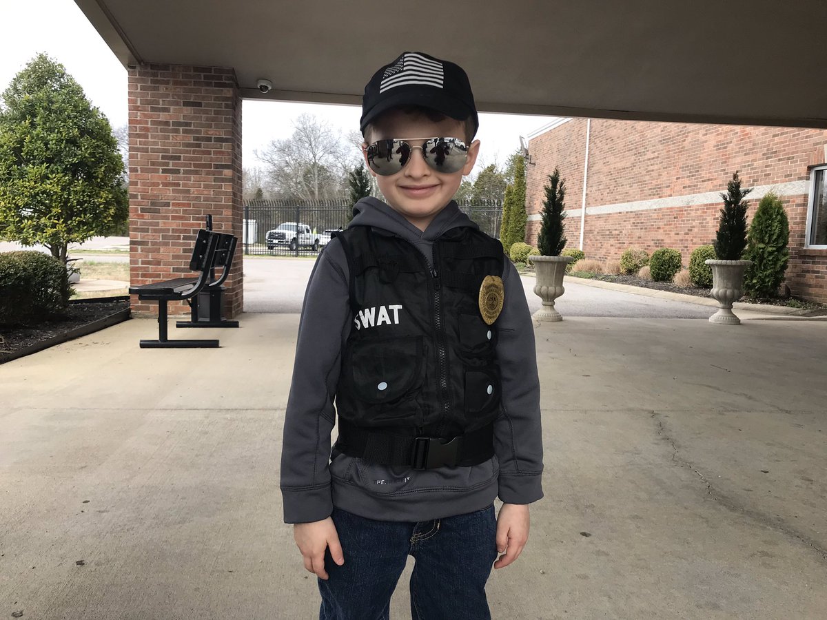 KatSerie's tweet photo. This little guy warmed a LOT of hearts today ❤️ He’s only 5, and already has the utmost respect for law enforcement. That’s why he’s starting a movement to #HugACop 
You don’t want to miss this story only on @FOXNashville @ 5:30
@MtJulietPolice 
📺WATCH: https://t.co/7Ihen3GXGM https://t.co/ixVOMnzfQo