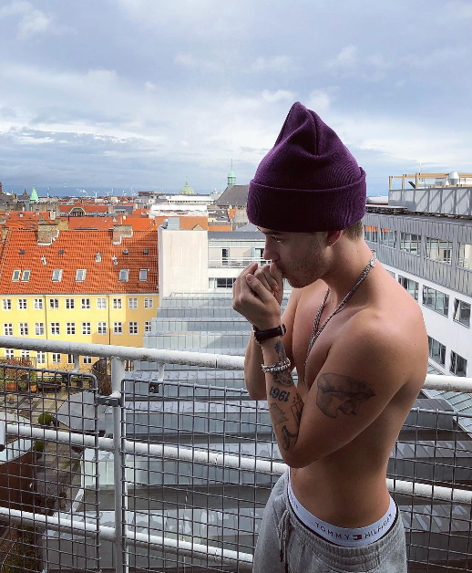 JackAndJack's tweet photo. Before and after you get your Jack &amp; Jack merch... #itscoldoutside.. #letuswarmyouup https://t.co/BTOg8L6Fzq https://t.co/S4ZSfgrOGP
