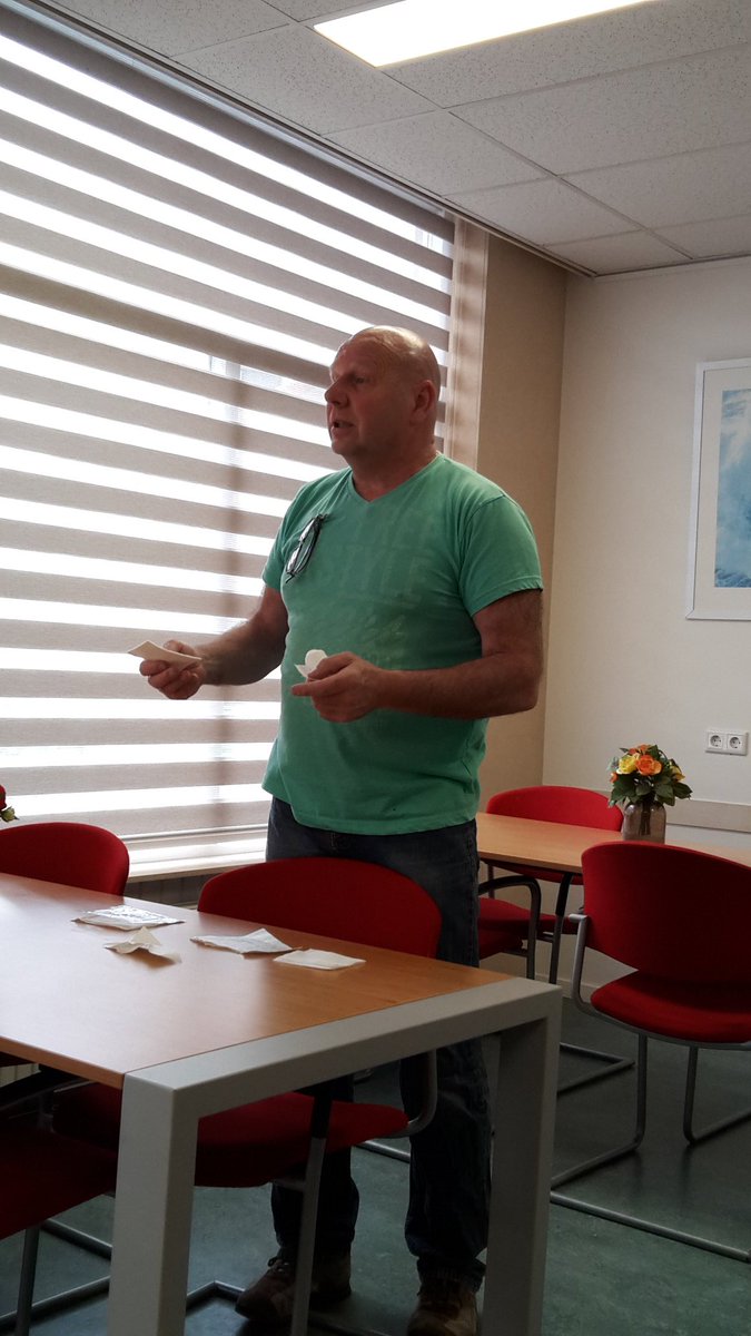 LeerhuisCulemb's tweet photo. De Leerhuisweek Gezondheid begon vandaag met EHBO bij het @RodeKruis gebouw, daarna verzorgde @RukizeKesmer van @ElkWelzijn een bijeenkomst over #mantelzorg met tot slot een lunch. De rest van de week zitten de groepen vol. Alleen bij de mannen nog plek. Wo. 9.15 uur bootcamp! https://t.co/dxI1nDFkeE