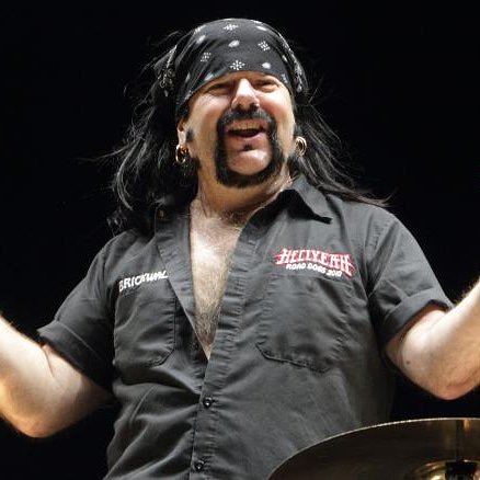 Happy Birthday to the late great Vinnie Paul 