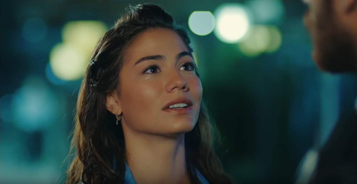 15. Bölüm: Can has overheard part of a conversation between Emre and Sanem. Destroyed by the fact that she will leave him soon, he drives away but comes back confronting Sanem. She confesses everything, why she did it and how Emre deceived her ... 