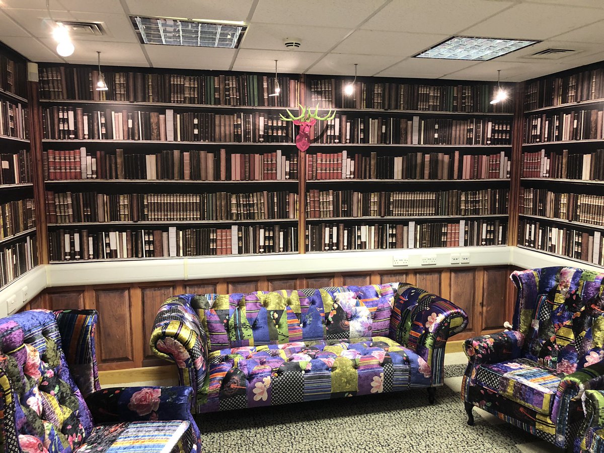 StratoBooster's tweet image. The new room in @TU_SSED has new furniture now. Need more excuses to use it now 🤔 thanks @TeessideUni #modernengineering #cheersteesside #aeroengineering