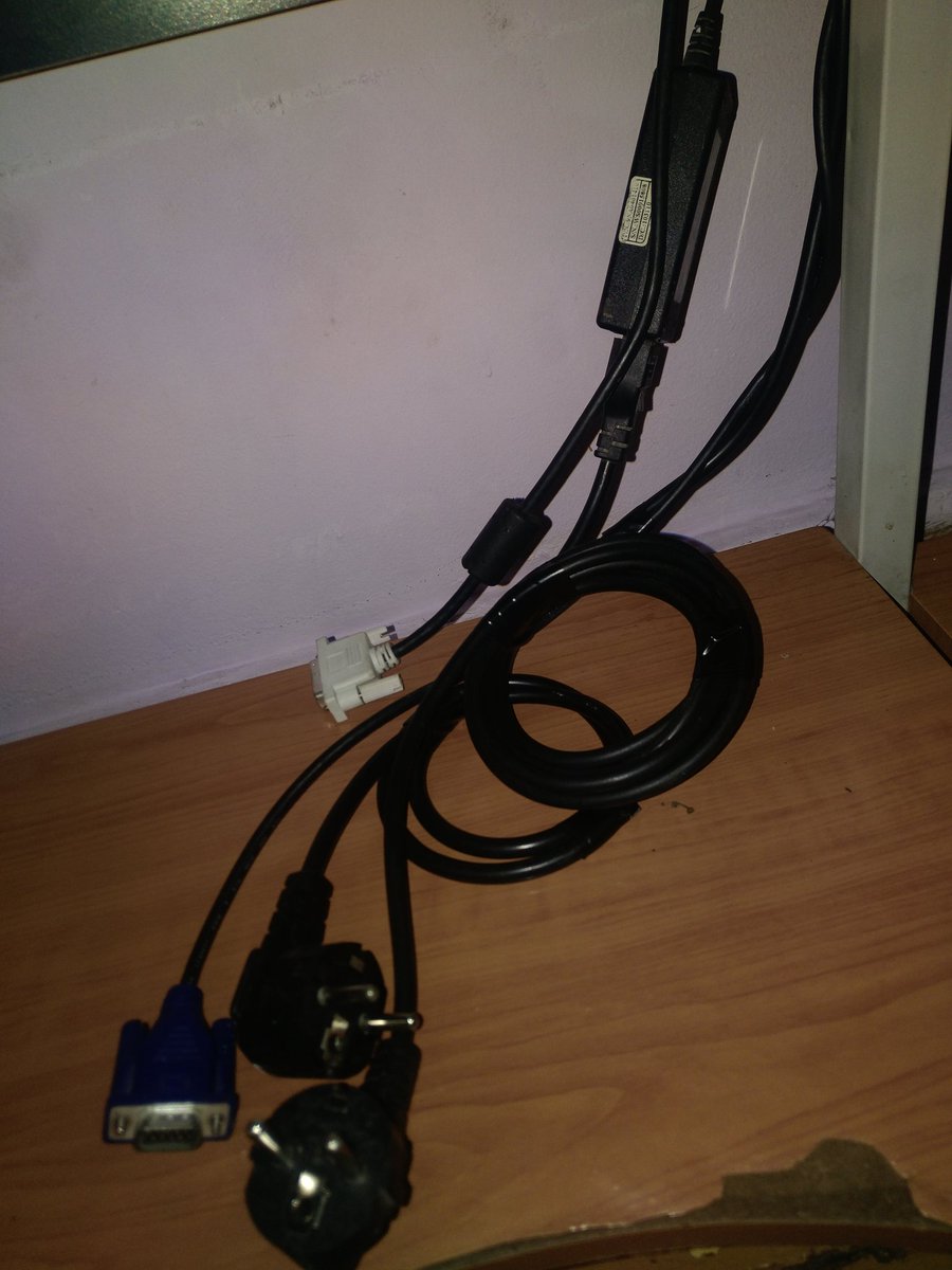 Шнуры от компа собираю