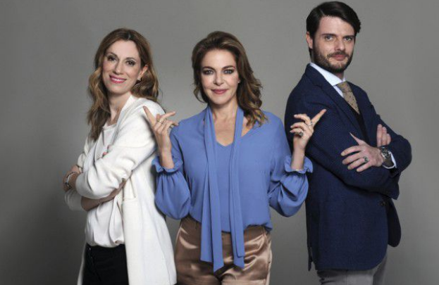 BanijayEnt's tweet photo. Couples therapy like no other!  #AmoreEAltriRimedi #7yearswitch @foxlifeit #SkyChannel114 #21.55 @NonpanicBanijay  #WeAreBanijay #italy https://t.co/Vo1YWM8Z6f