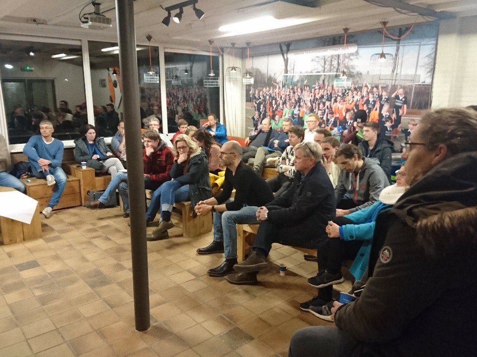 hckrommerijn's tweet photo. Wat een mooie opkomst bij de arbitrage avond #hckrommerijn 
Super betrokkenheid. https://t.co/ZHHoLvvTnC