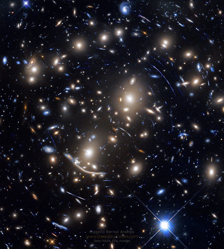 RainbowByte_'s tweet photo. Abell 370: Galaxy Cluster Gravitational Lens  #space #nasa https://t.co/MxdDLwk6eS