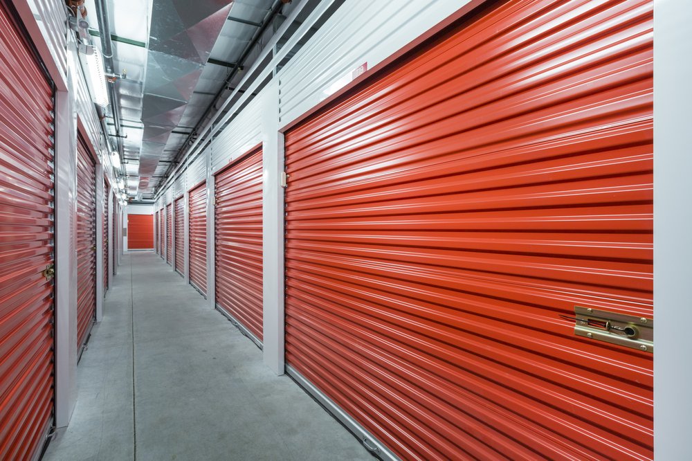 CARGOCABBIE's tweet photo. Choosing a #selfstorage for long term can be a daunting task. Let #CargoCabbie friendly #Toronto movers & #moving coordinators help! Now you can relax, move and #GetStorage hassle-free, #TeamCabbie can help! https://t.co/Yxp0mnJcxn