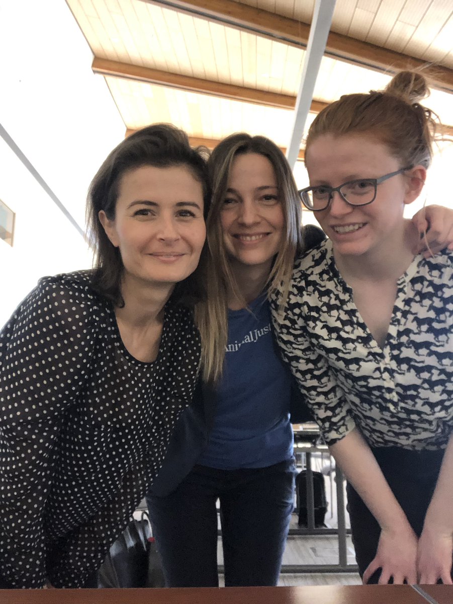 animallawcanada's tweet photo. Thank you so much for having me today @AnimalTru! Loved speaking with such engaged students about my #Animallaw work. And of course, awesome to spend some quality time with the fab @katiesykes01. Xo xo! https://t.co/gMH9kxSZ34