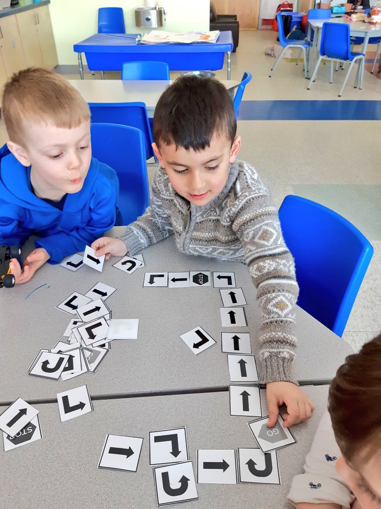 ostrom_ms's tweet image. Ss used these #CleverMonkey coding symbols to make a track for their trucks. "This says go! Let's put it at the start." #kocsb #earlycoding #learningtogether #learningthroughplay @StIsidoreOCSB