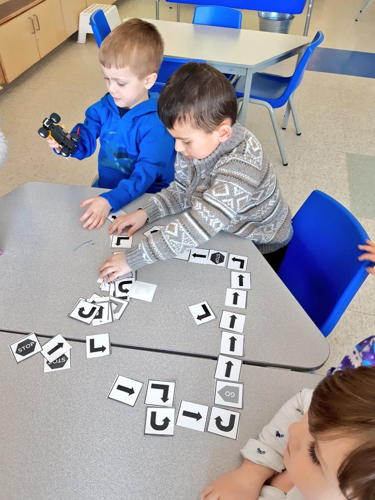 ostrom_ms's tweet image. Ss used these #CleverMonkey coding symbols to make a track for their trucks. "This says go! Let's put it at the start." #kocsb #earlycoding #learningtogether #learningthroughplay @StIsidoreOCSB