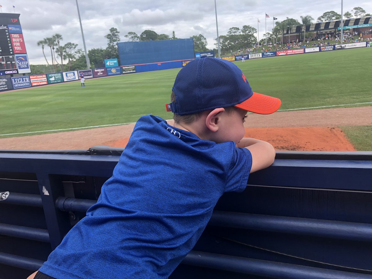 Hey <a href="/Daniel_Zamora32/">Daniel Zamora</a> - thanks for making my son’s day today.  You now have a fan for life.  cc: <a href="/Mets/">New York Mets</a> <a href="/MLB/">MLB</a>