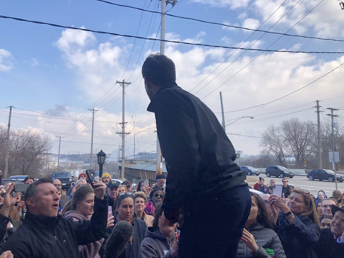 BetoORourke's tweet photo. Feel very grateful to spend the afternoon in Cleveland on our first visit to Ohio. Thanks for the welcome outside and inside of Gino's. Now on the road to PA as the cross country road trip continues. https://t.co/Yx6AtVCU8e