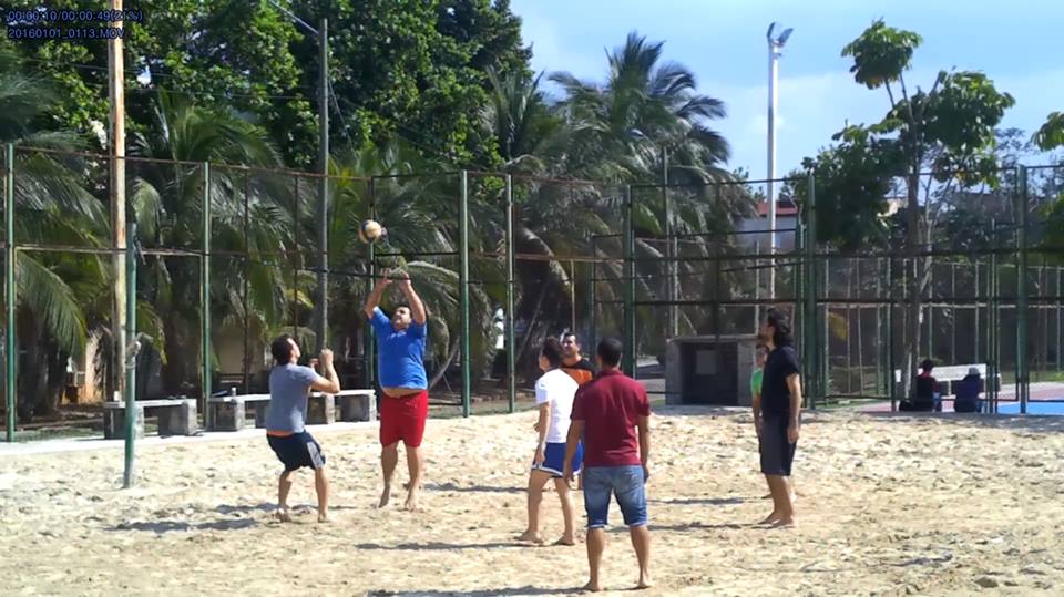 icpc_caribbean's tweet photo. 🧐📸En el #Caribbean🏖️ #IcpcTraining💭💡🎈💪🏋️♀️🏋️♂️ también hay lugar para relajar tensiones🥳🤪 practicando deportes⚽️🏐
@universidad_uci @rislaidy @alicia_senra @RedProgramacion @ICPCNews @ACMCostaRica @LatamICPC @huhumor @AlgoritmiaESCOM @fernandezjaviel https://t.co/pas9fIJxCD