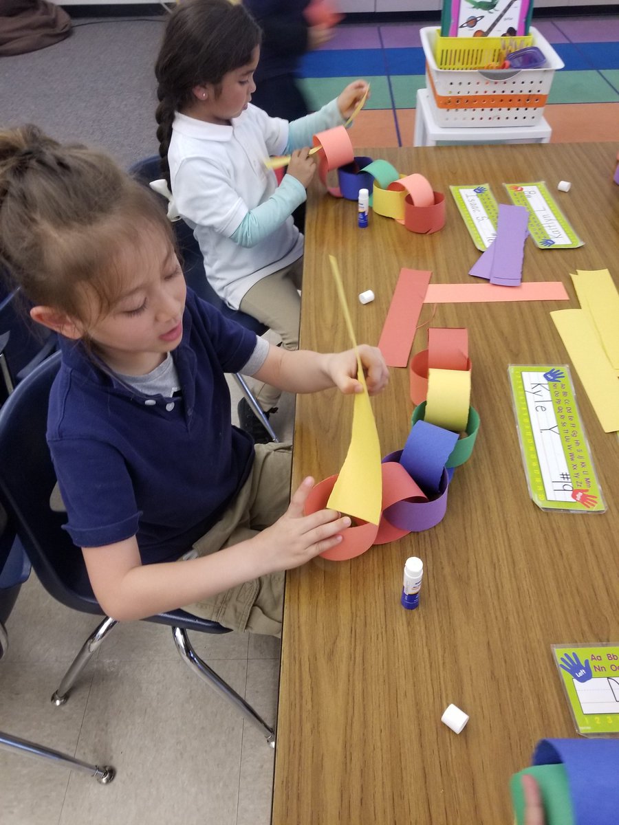 CambridgeASP's tweet image. We made some rainbows out of paper today in kinder! 🌈 #ASProcks #ASPArt #alwaysinspired