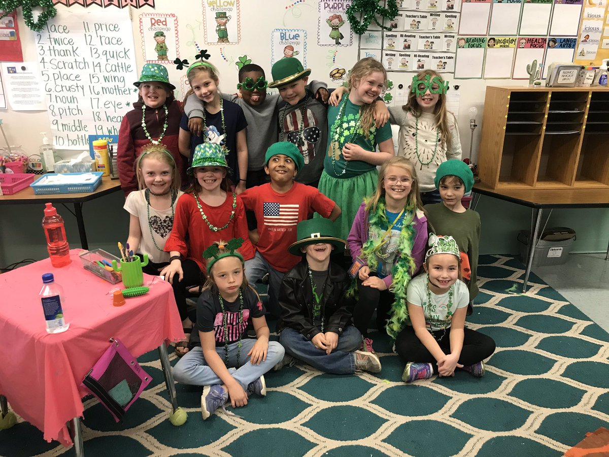 MissSmyly's tweet photo. St. Patty’s Day fun!!! 🍀 #UnlockTheRainbow #MyLittleprechauns https://t.co/tyvZurEkTV