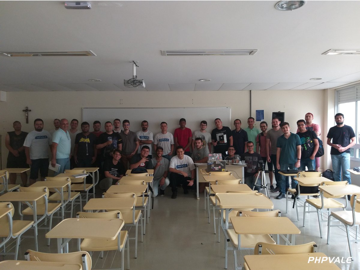 phpvale's tweet image. Neste último sábado (16), aconteceu a terceira edição do PHPVale.
Agradecemos à UNISAL - Lorena, @AluraOnline, @stickersdevs e a todos os presentes que fizeram acontecer o evento.
Até a próxima edição!
Fotos: goo.gl/82k5po